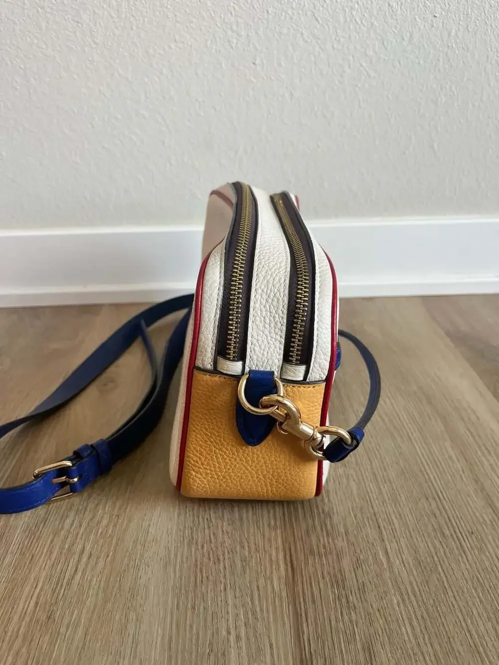 Coach, Color Block Pebble Leather, 2 Zipper Crossbody,Neutral,Gold,Luxury,Travel